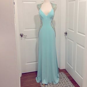 NWOT Tony Bowls mint backless gown w/ beading
